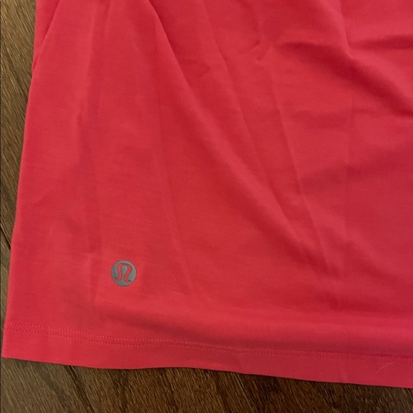 Lululemon Athletica Vibrant Pink Short Sleeve Tee - Picture 5 of 5